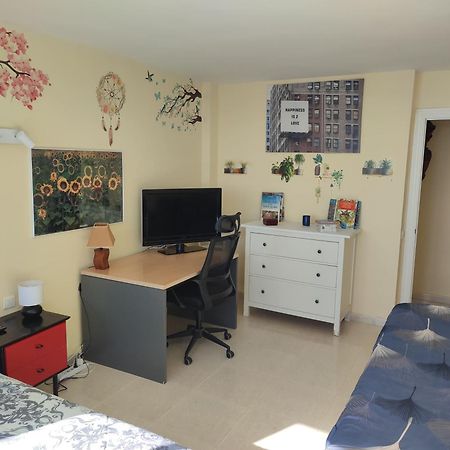 Apartamento En Playa Semi-Privada ベナルマデナ エクステリア 写真